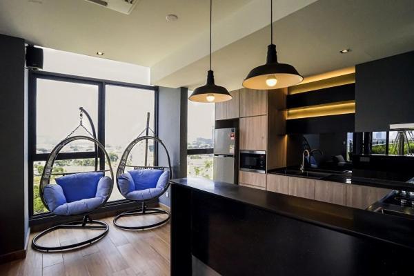 Expressionz Professional By M&t Apartment *