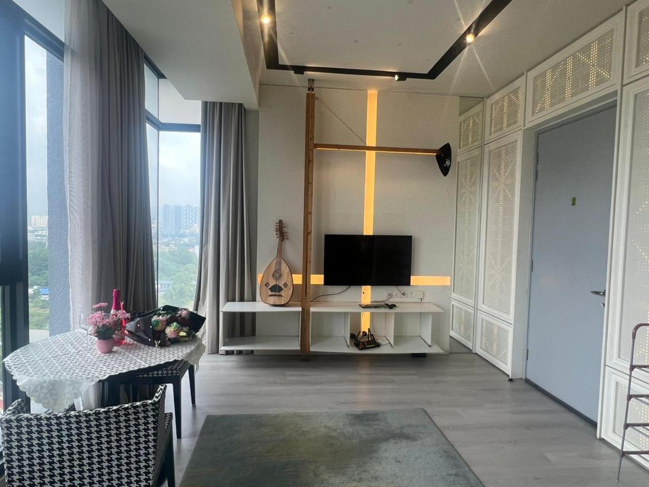 Apartment Expressionz Professional By M&t *